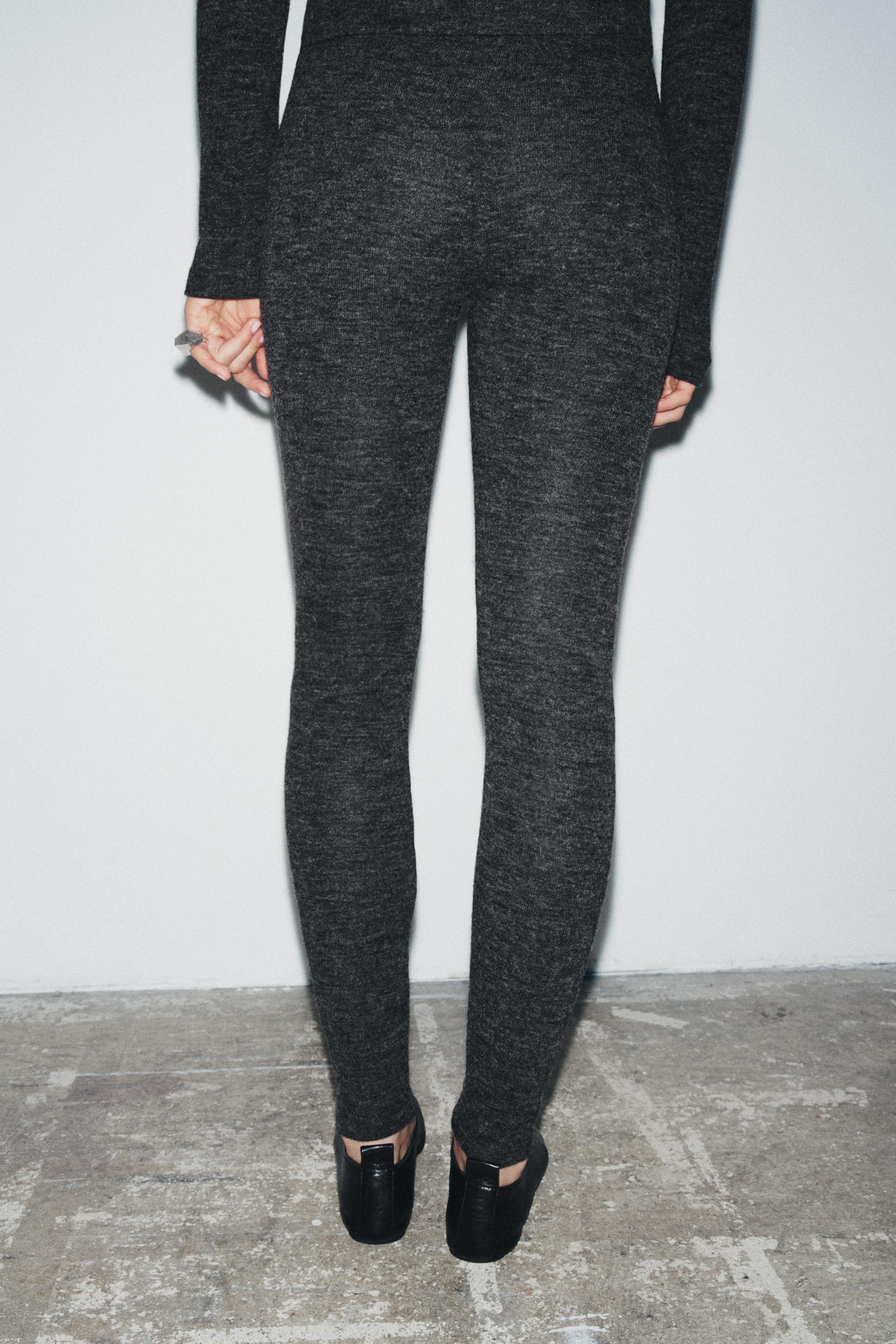 SOFT BELTED LEGGINGS